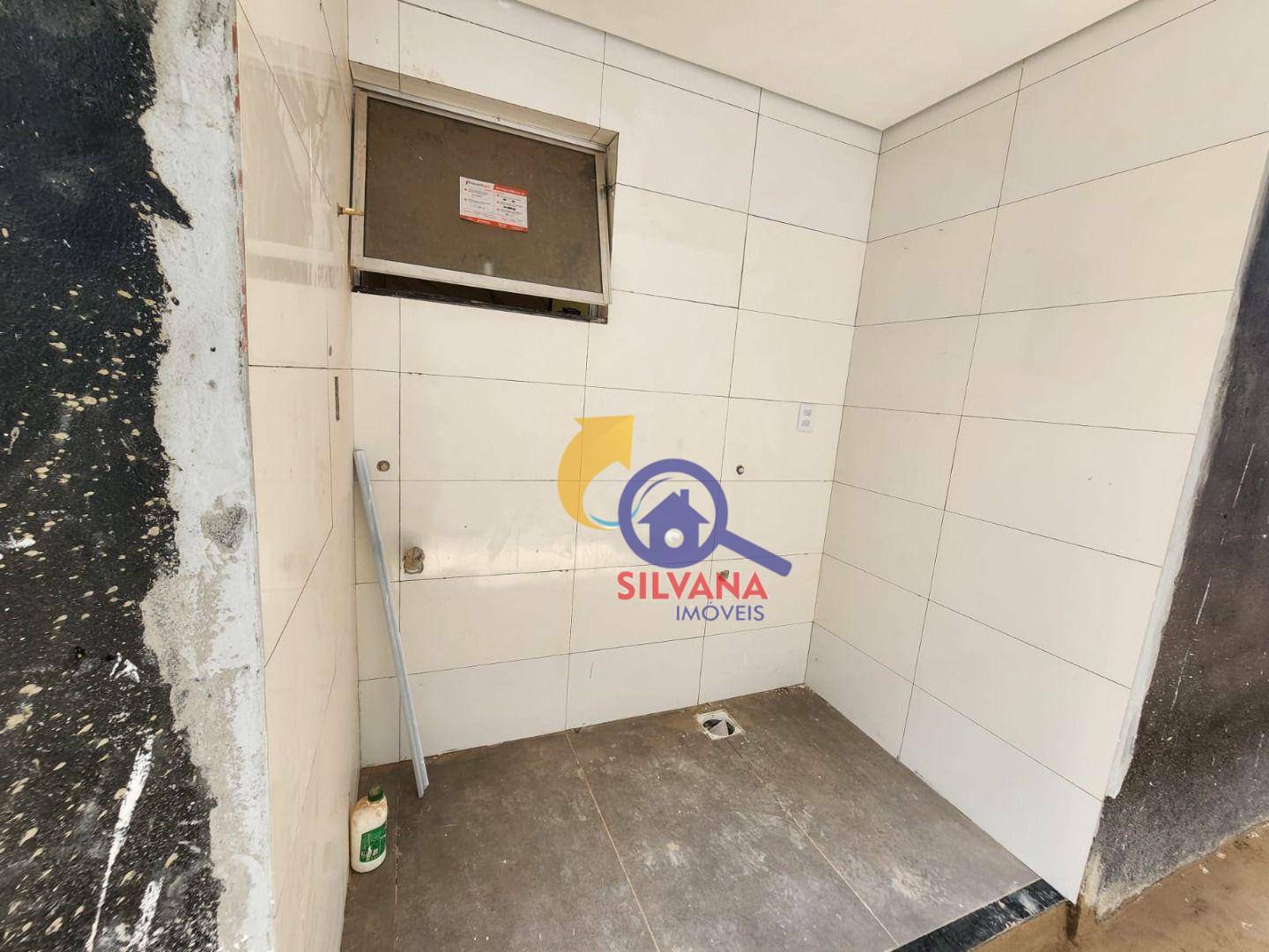 Casa à venda com 3 quartos, 90m² - Foto 13