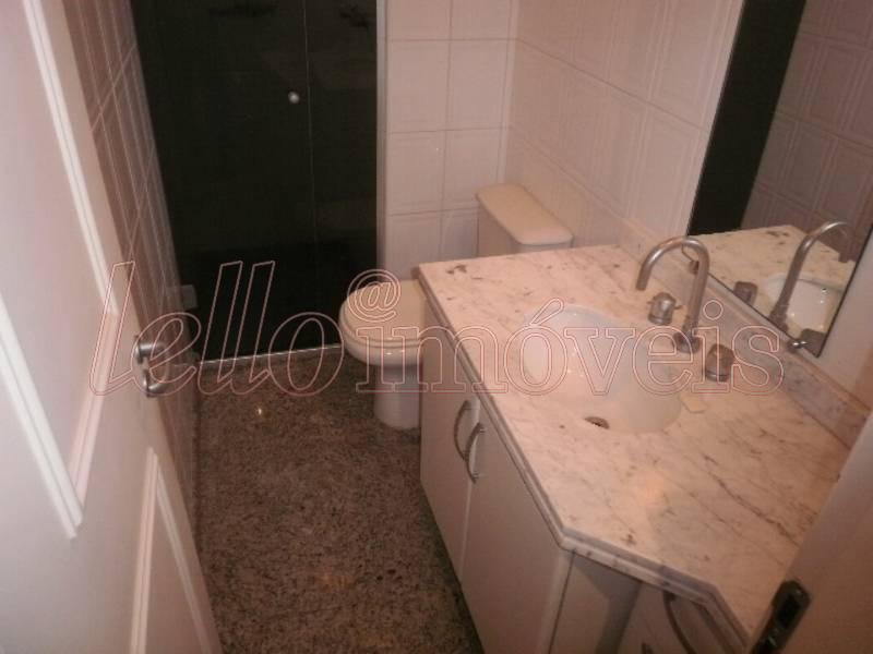 Apartamento para alugar com 3 quartos, 130m² - Foto 16