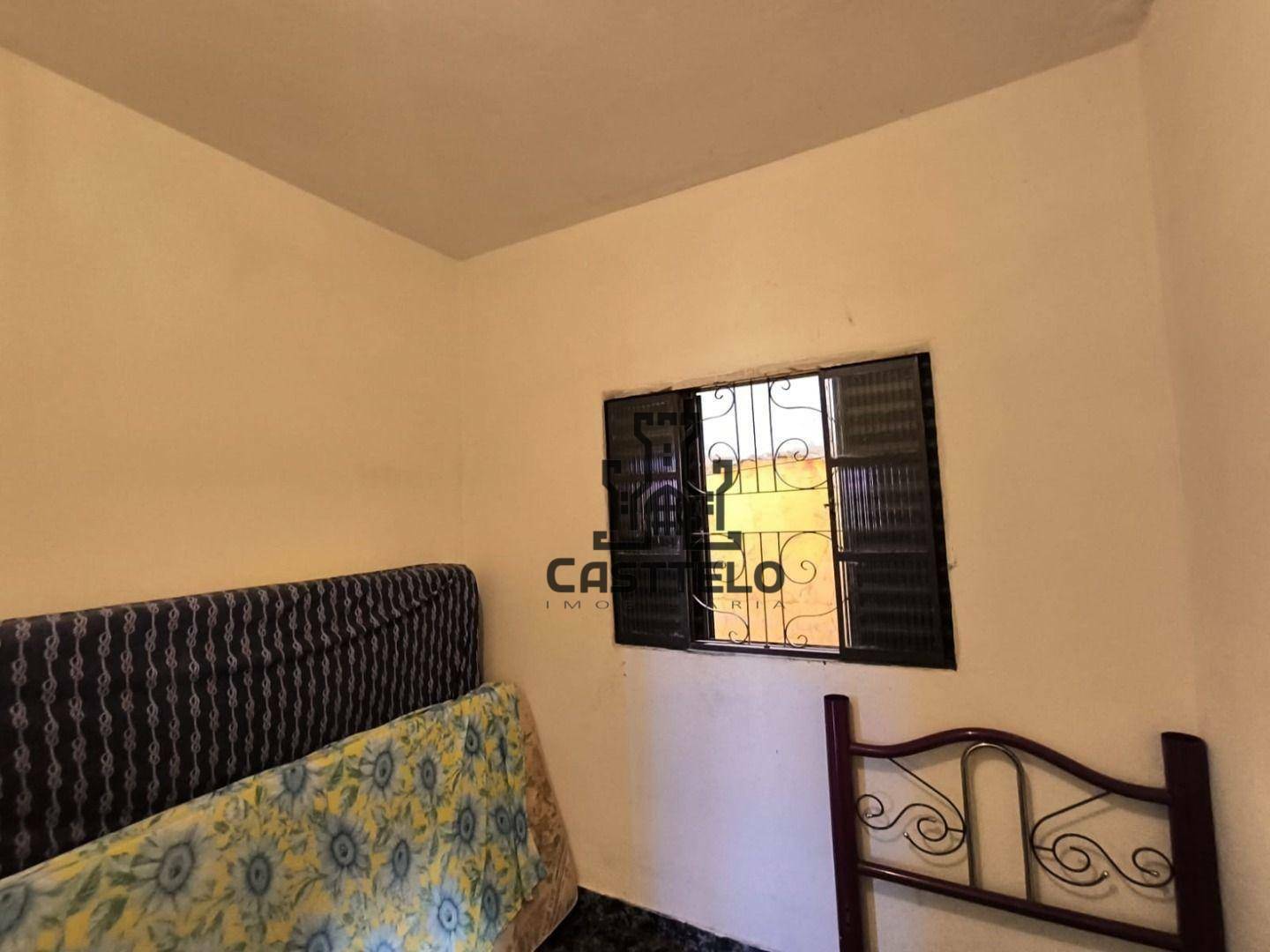 Casa à venda com 3 quartos, 90m² - Foto 9