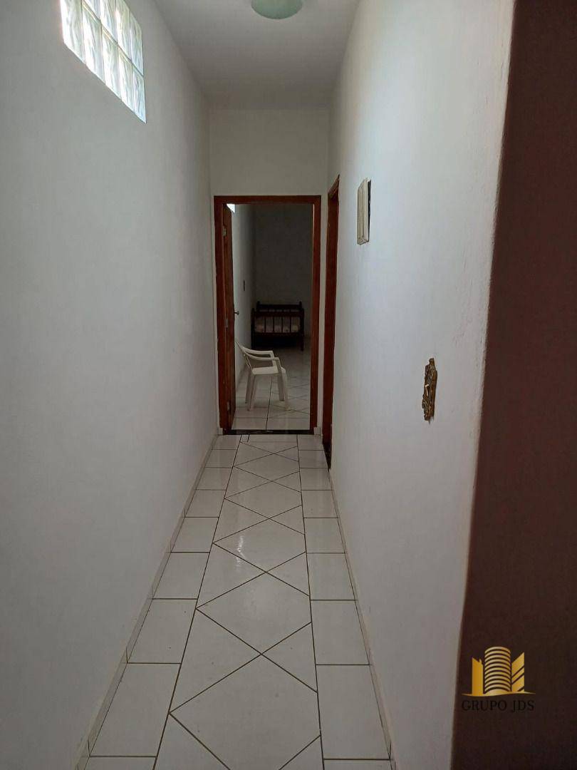 Chácara à venda com 2 quartos, 180m² - Foto 8