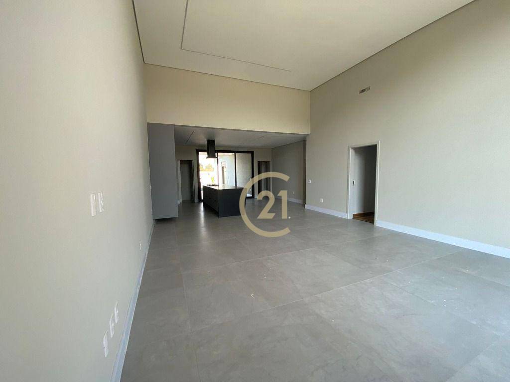 Casa de Condomínio à venda com 3 quartos, 225m² - Foto 5