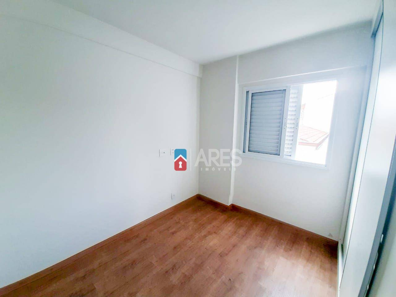 Apartamento para alugar com 3 quartos, 76m² - Foto 7