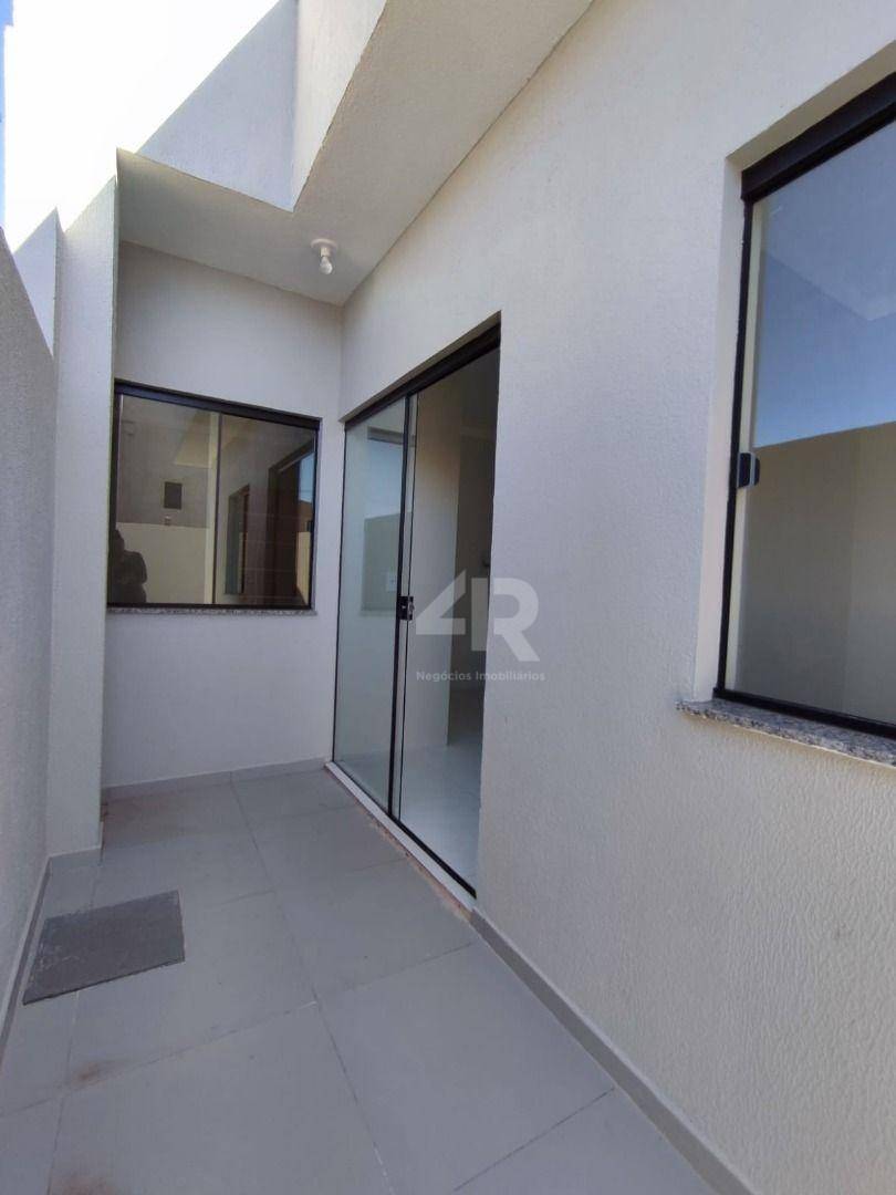 Casa à venda com 2 quartos, 60m² - Foto 12