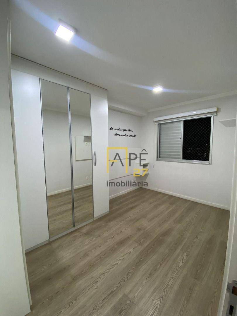 Apartamento à venda com 2 quartos, 64m² - Foto 3