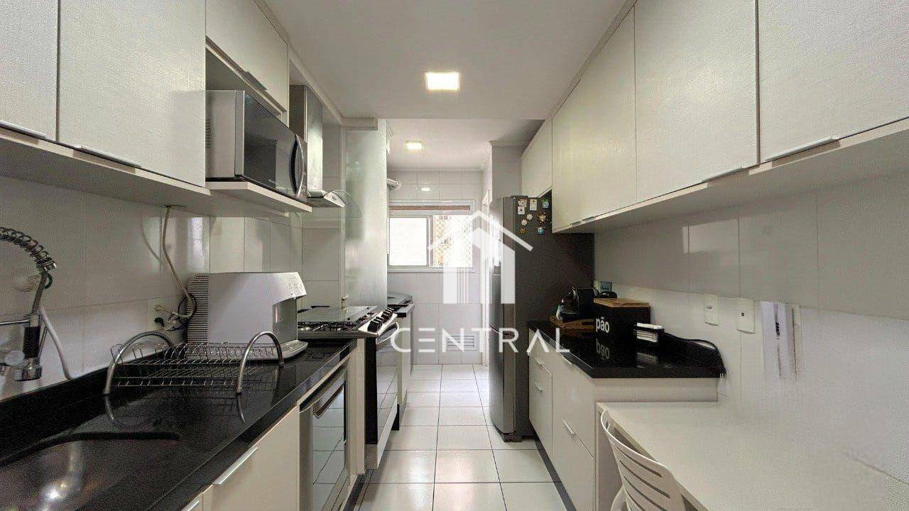 Apartamento à venda com 3 quartos, 106m² - Foto 8