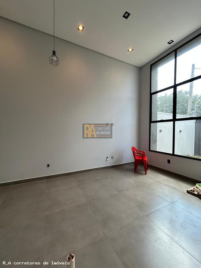 Casa à venda com 3 quartos, 180m² - Foto 6