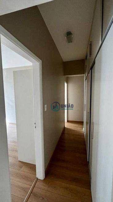 Apartamento à venda com 3 quartos, 110m² - Foto 4