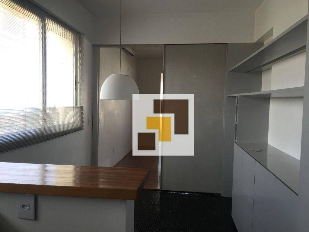 Apartamento à venda com 3 quartos, 215m² - Foto 4