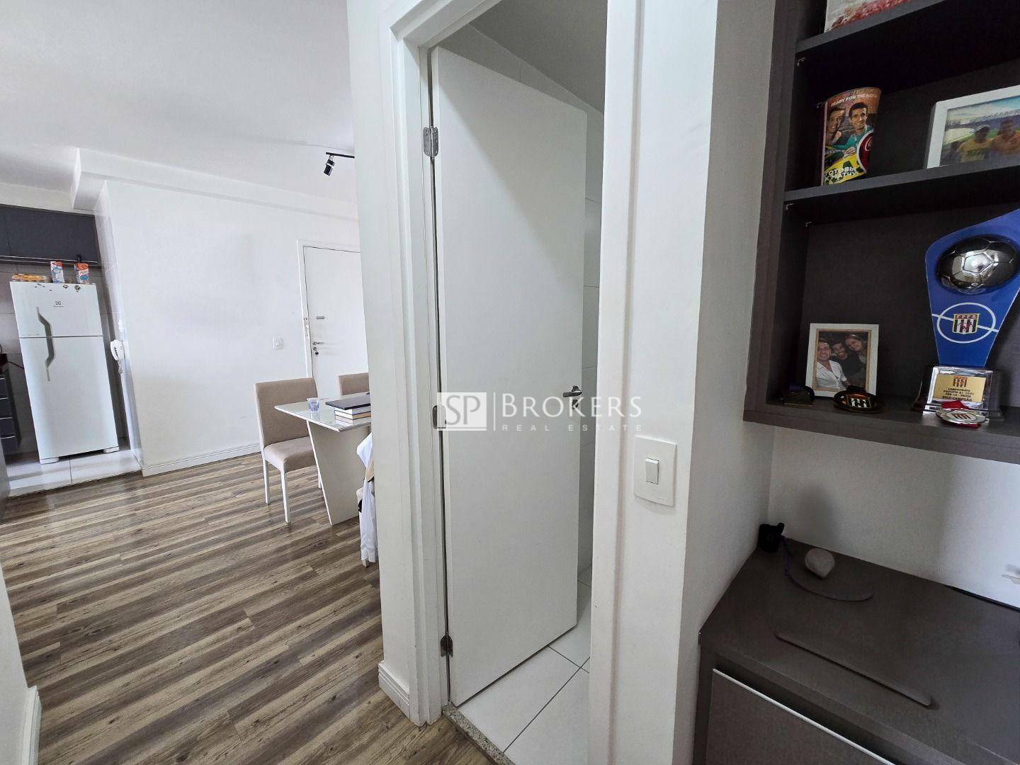 Apartamento à venda com 2 quartos, 69m² - Foto 3