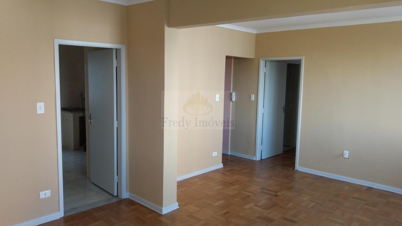 Apartamento à venda com 3 quartos, 87m² - Foto 2