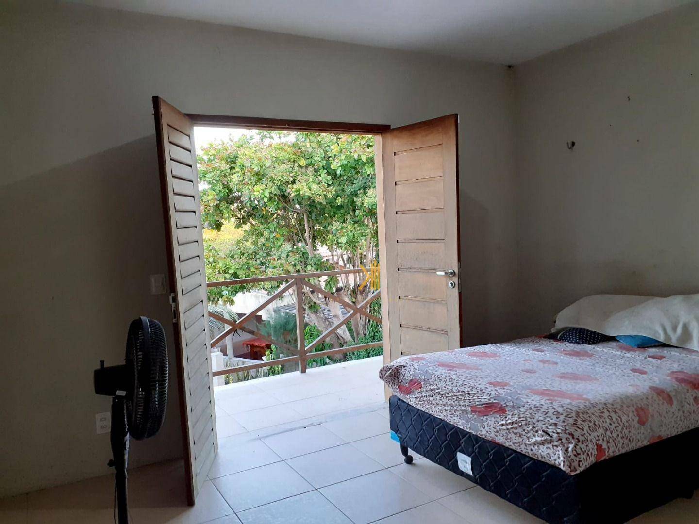 Casa à venda com 3 quartos, 200m² - Foto 10