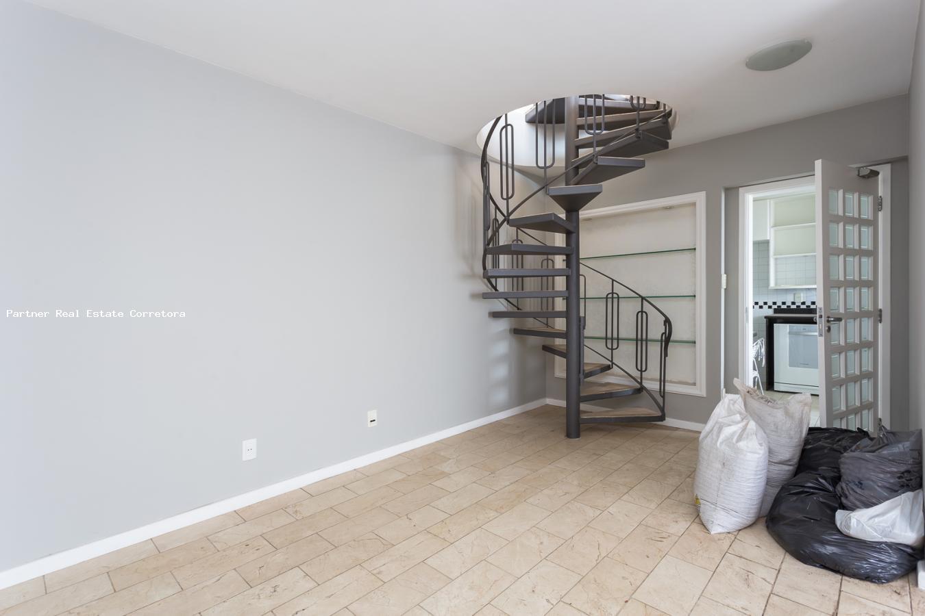Cobertura à venda com 3 quartos, 249m² - Foto 9