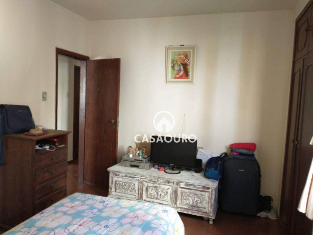 Apartamento à venda com 3 quartos, 135m² - Foto 5