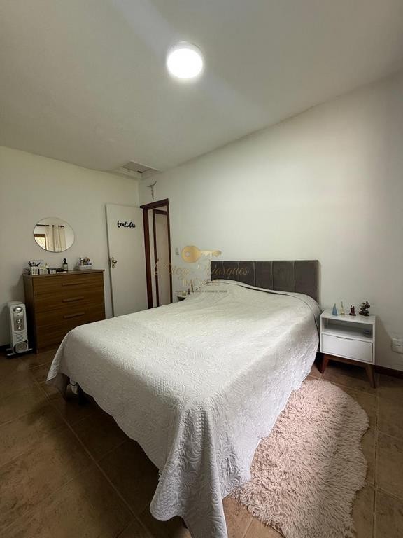 Casa à venda com 7 quartos, 2200m² - Foto 32