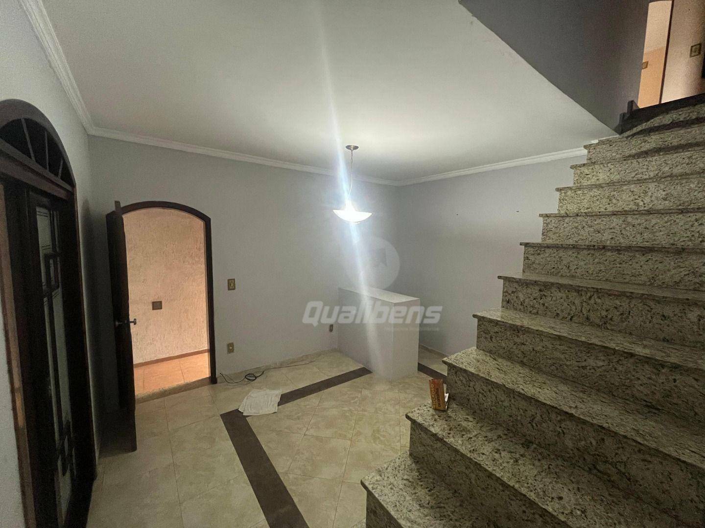 Sobrado para alugar com 3 quartos, 323m² - Foto 25