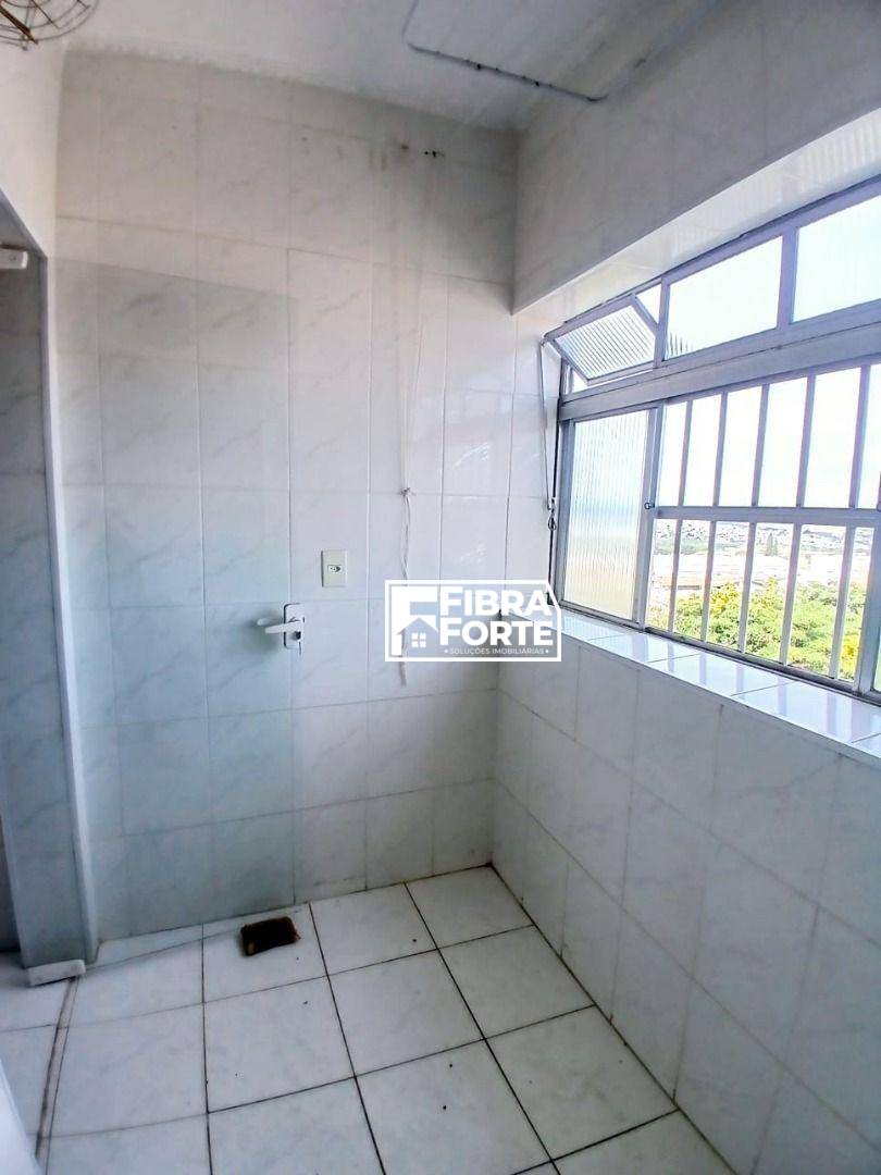 Apartamento à venda com 2 quartos, 70m² - Foto 12
