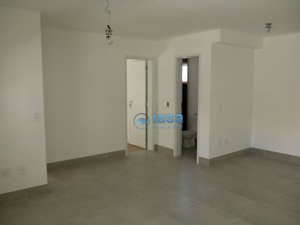 Cobertura à venda com 3 quartos, 183m² - Foto 2