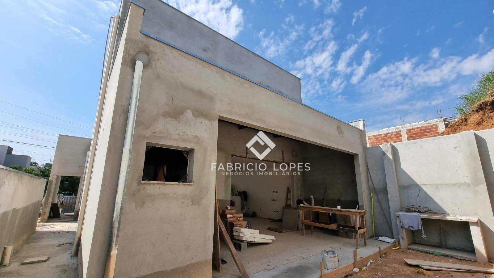 Casa à venda com 4 quartos, 212m² - Foto 9