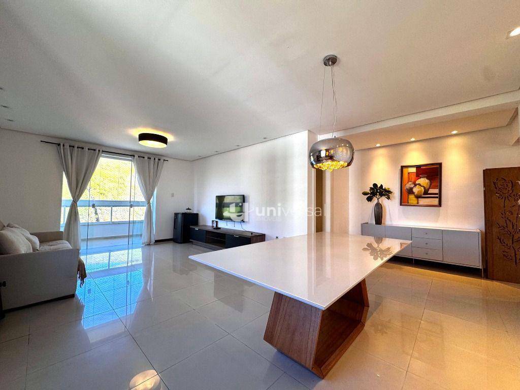 Apartamento à venda com 4 quartos, 208m² - Foto 2