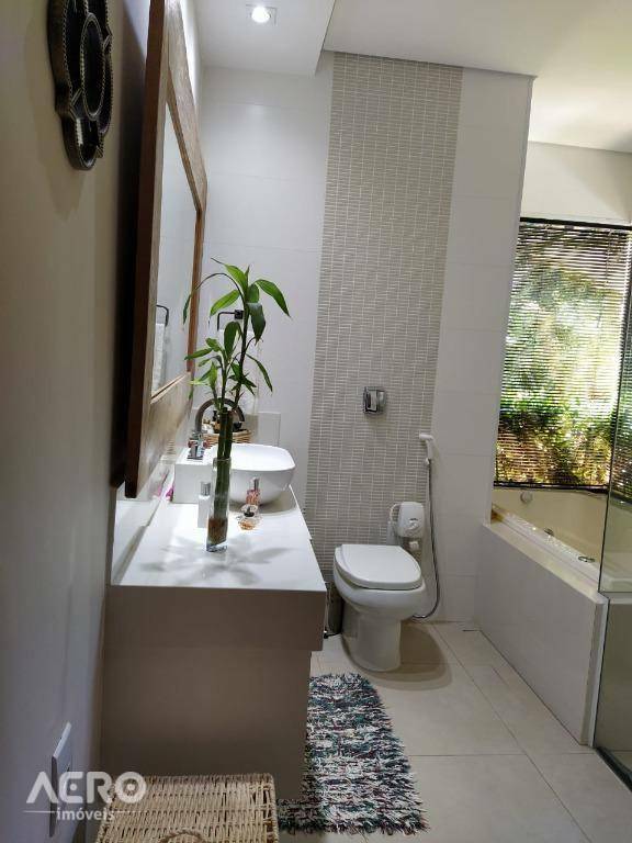 Casa de Condomínio à venda com 3 quartos, 200m² - Foto 19