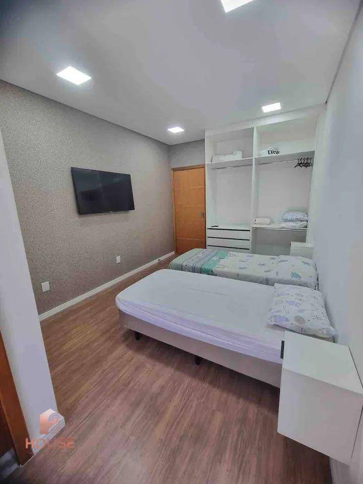 Casa de Condomínio à venda com 4 quartos, 300m² - Foto 20