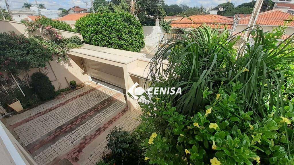 Casa à venda com 6 quartos, 486m² - Foto 2