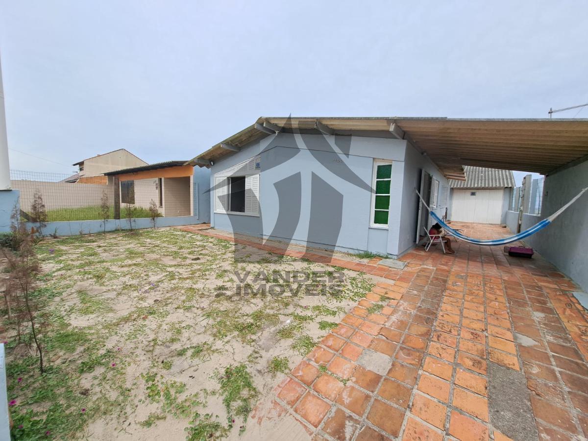 Casa à venda com 4 quartos, 300m² - Foto 2