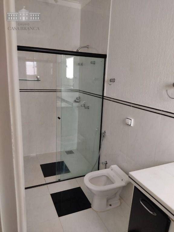 Casa de Condomínio para alugar com 3 quartos, 263m² - Foto 16
