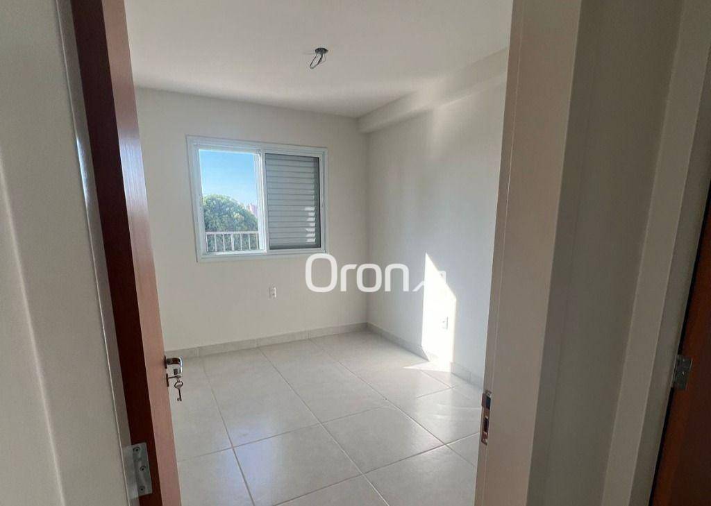 Apartamento à venda com 3 quartos, 76m² - Foto 3