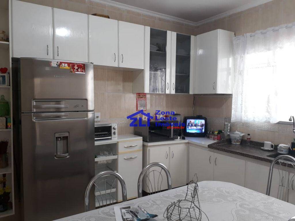 Casa à venda com 2 quartos, 140m² - Foto 13