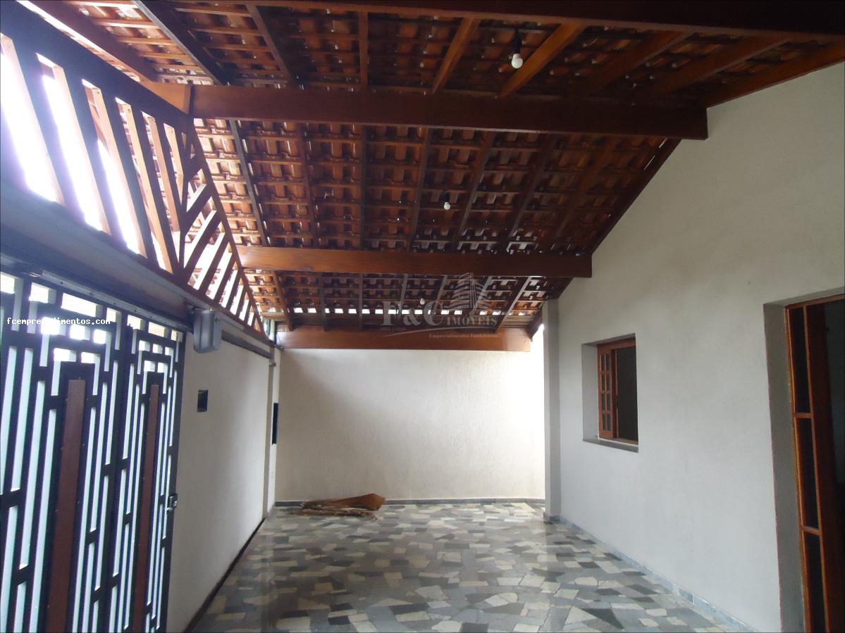 Casa à venda com 3 quartos, 300m² - Foto 18