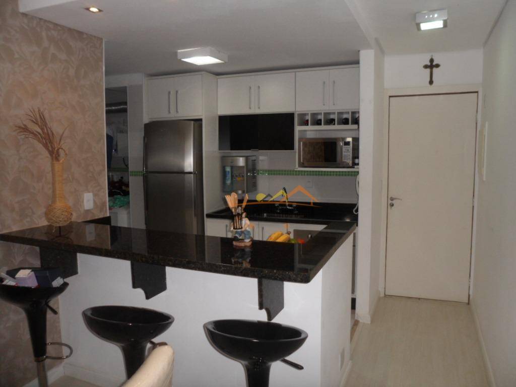 Apartamento à venda com 2 quartos, 80m² - Foto 4