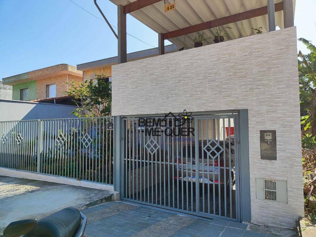 Casa à venda com 3 quartos, 232m² - Foto 2