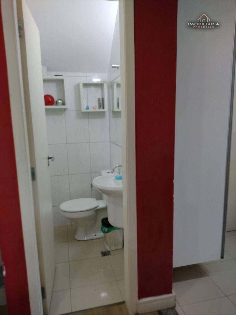 Sobrado à venda com 4 quartos, 146m² - Foto 4