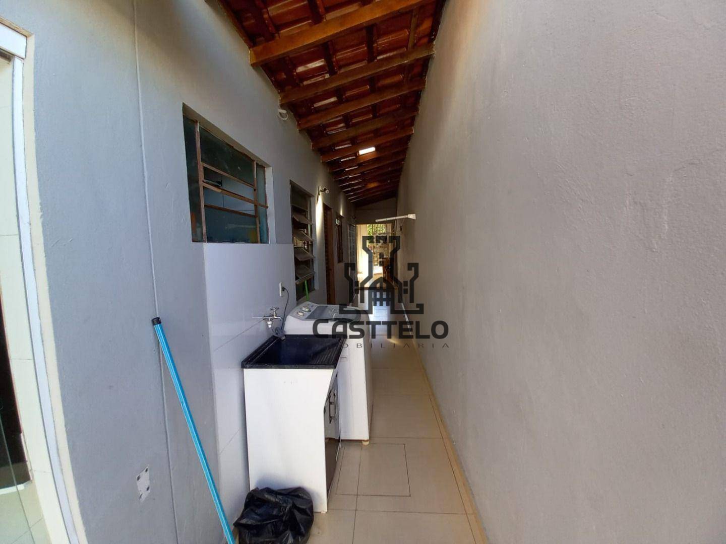 Casa à venda com 3 quartos, 137m² - Foto 5