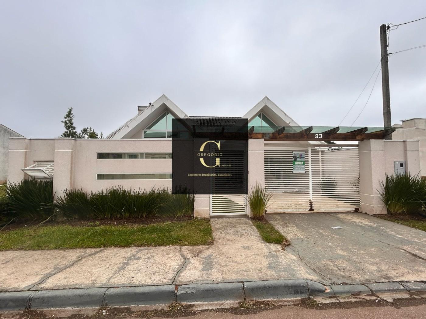 Casa para alugar com 3 quartos, 228m² - Foto 1