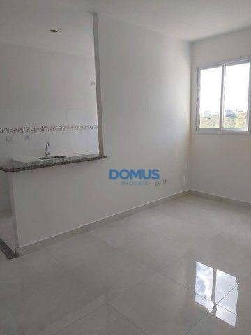 Apartamento para alugar com 2 quartos, 50m² - Foto 1