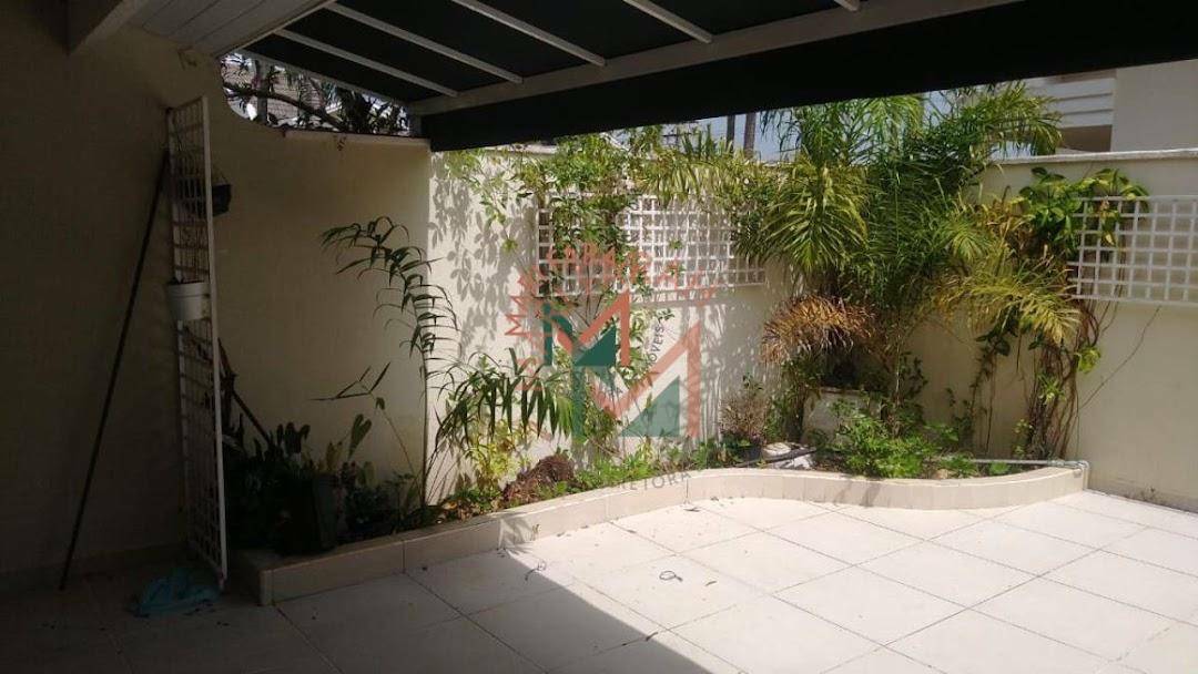 Casa de Condomínio à venda com 4 quartos, 179m² - Foto 2