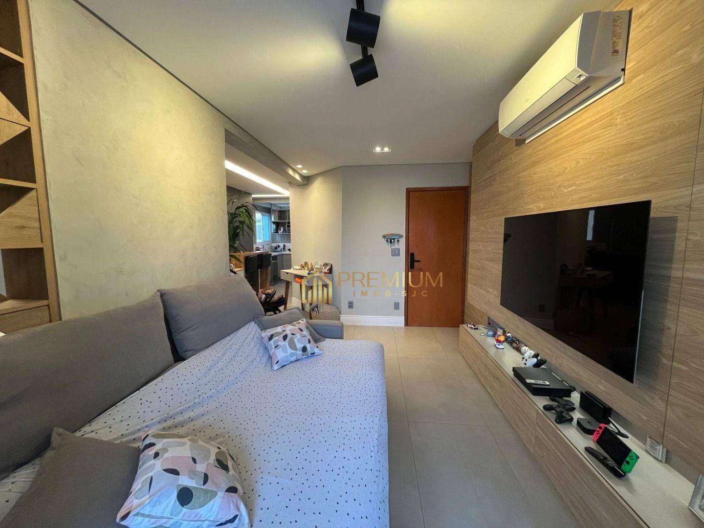 Apartamento à venda com 3 quartos, 77m² - Foto 1