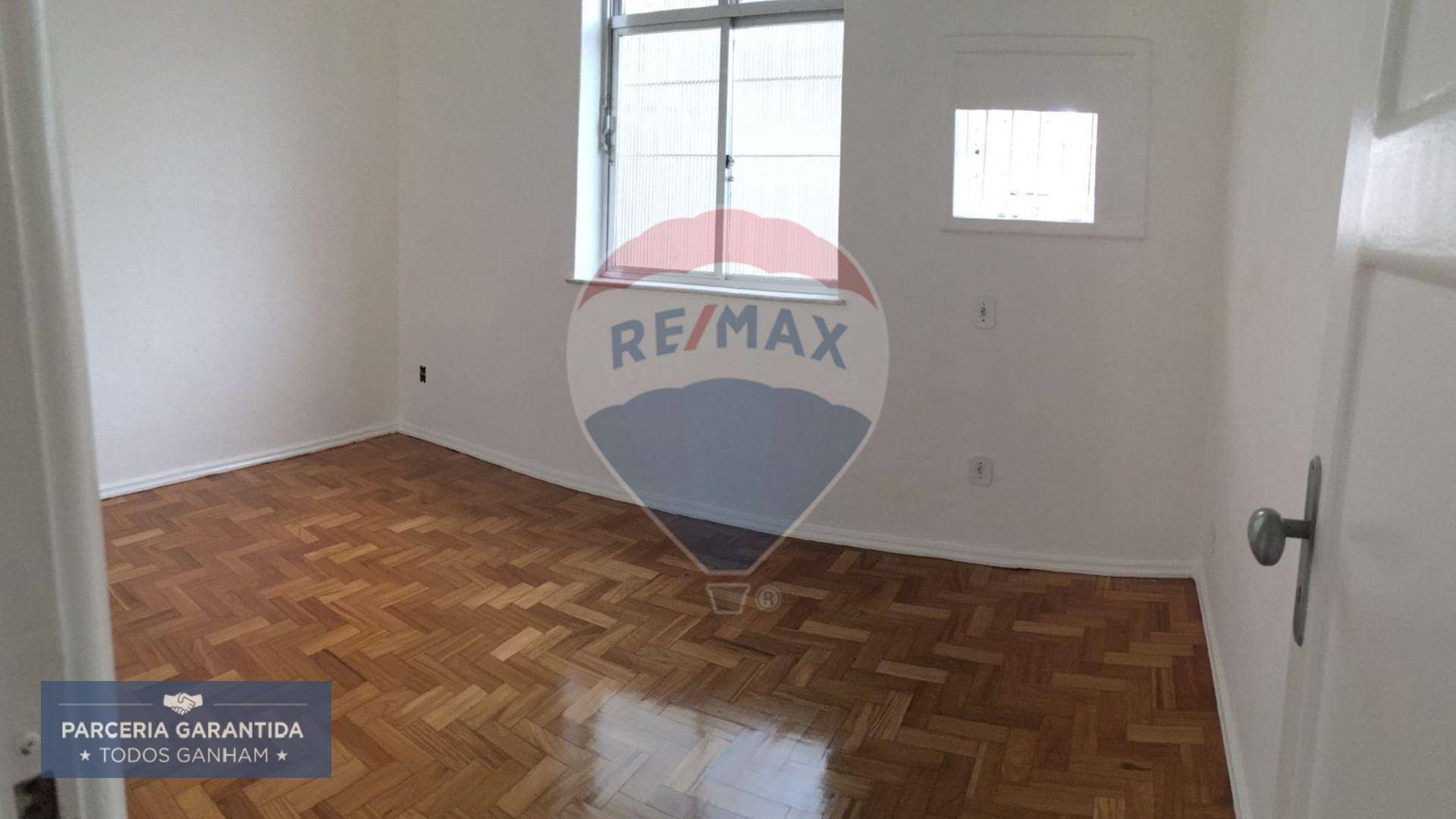 Apartamento à venda com 2 quartos, 55m² - Foto 7