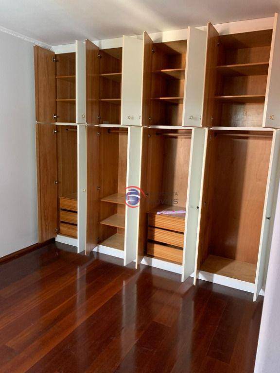 Sobrado à venda com 4 quartos, 232m² - Foto 10