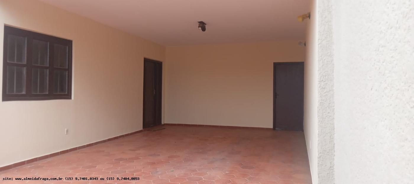 Casa para alugar com 5 quartos, 300m² - Foto 5