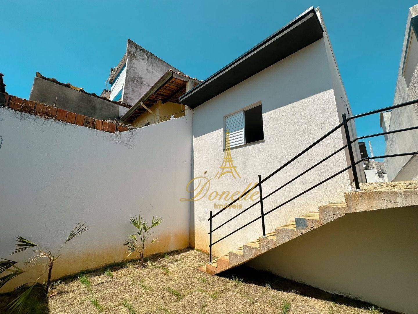 Casa à venda com 2 quartos, 60m² - Foto 9