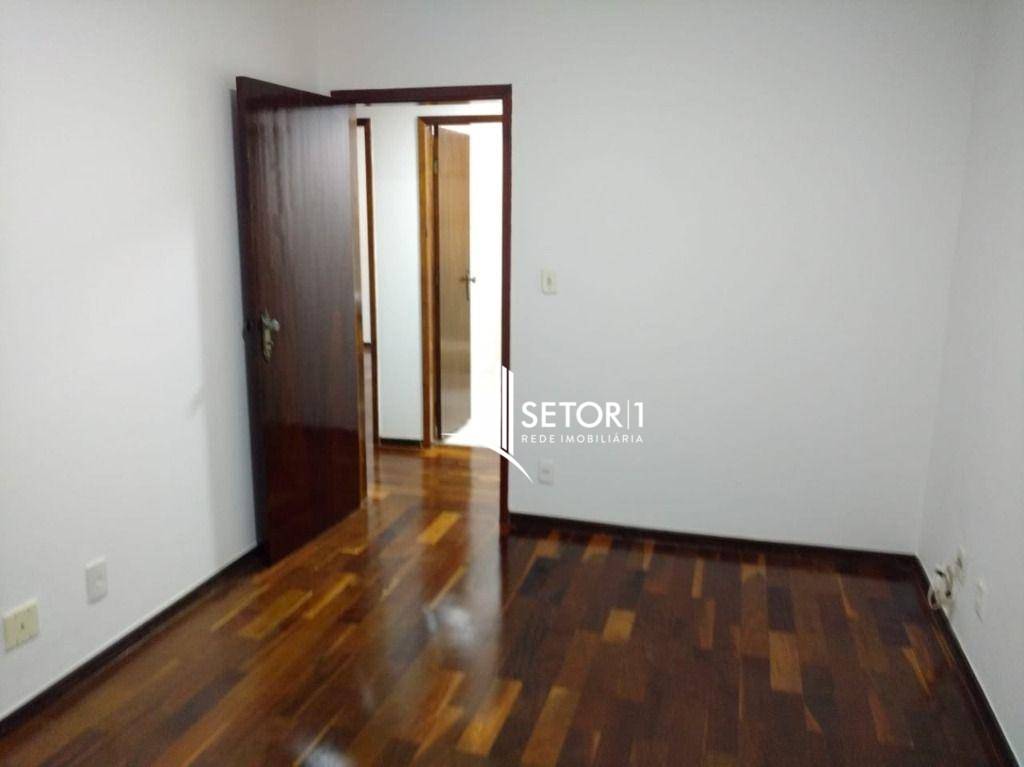 Apartamento para alugar com 3 quartos, 110m² - Foto 4