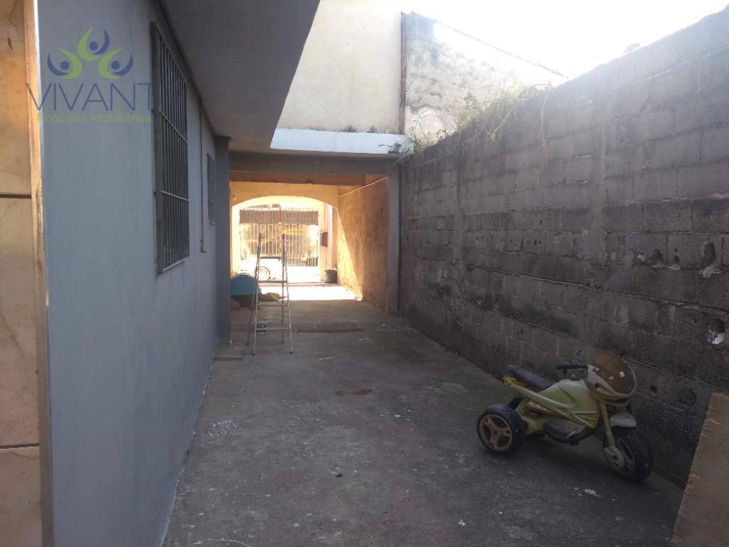 Sobrado à venda com 3 quartos, 182m² - Foto 30