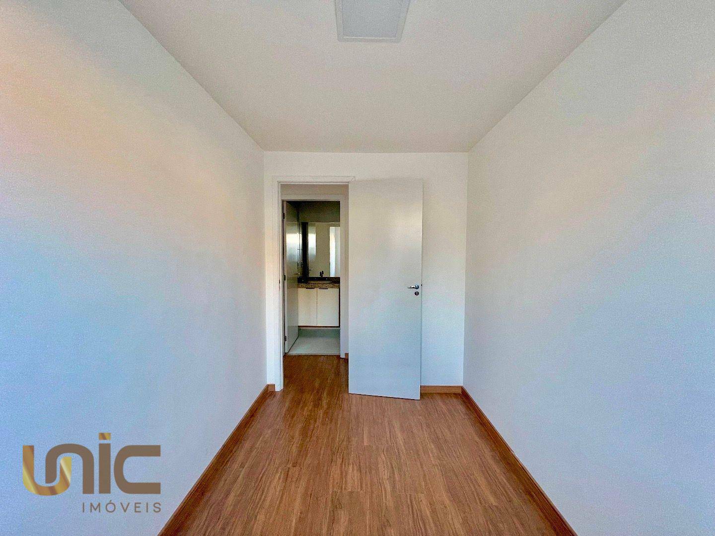 Apartamento à venda com 3 quartos, 130m² - Foto 10