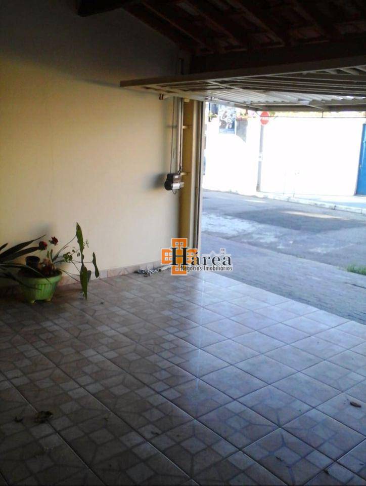 Casa à venda com 3 quartos, 90m² - Foto 4
