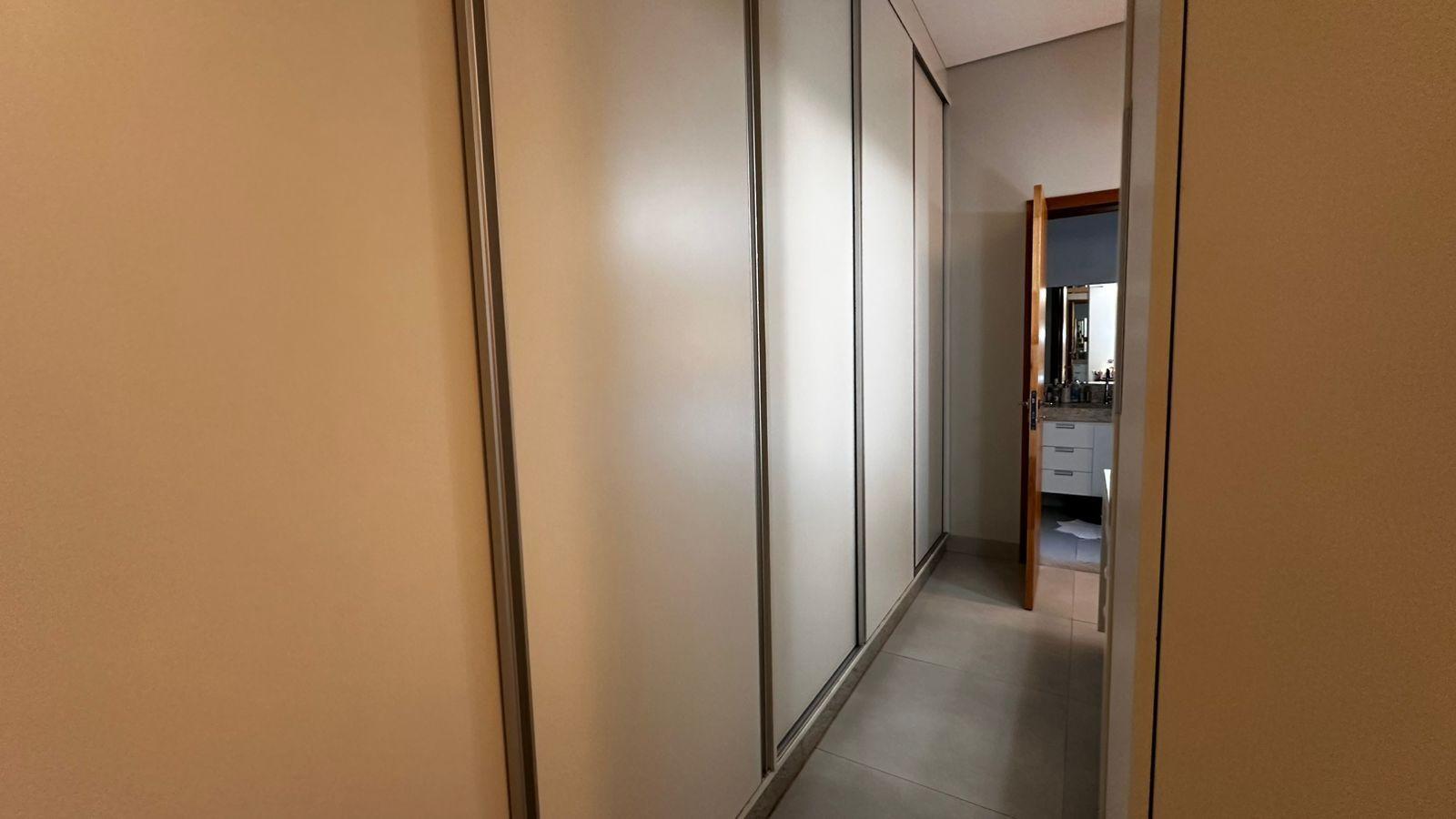 Casa à venda com 3 quartos, 275m² - Foto 17