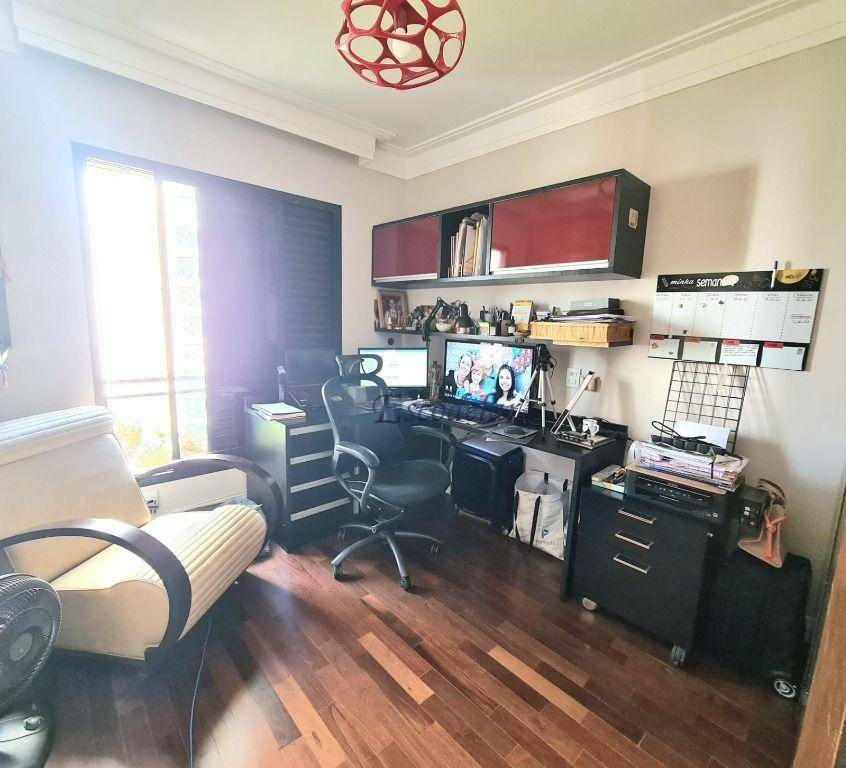 Apartamento à venda com 4 quartos, 198m² - Foto 6