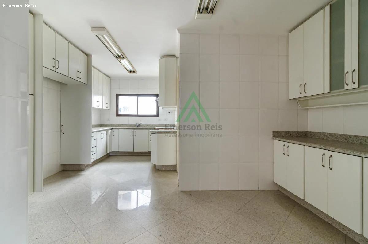 Apartamento à venda com 3 quartos, 184m² - Foto 14